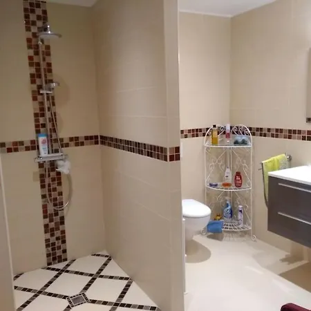 Appartement Neuf Confort, Climatisé, Parking Privé Et Wifi
