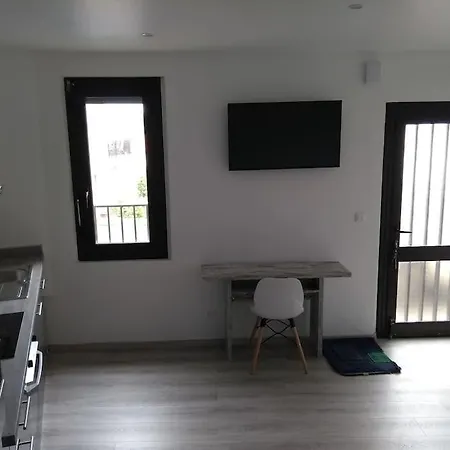 Apartment T2 Neuf ,calme Confort. *